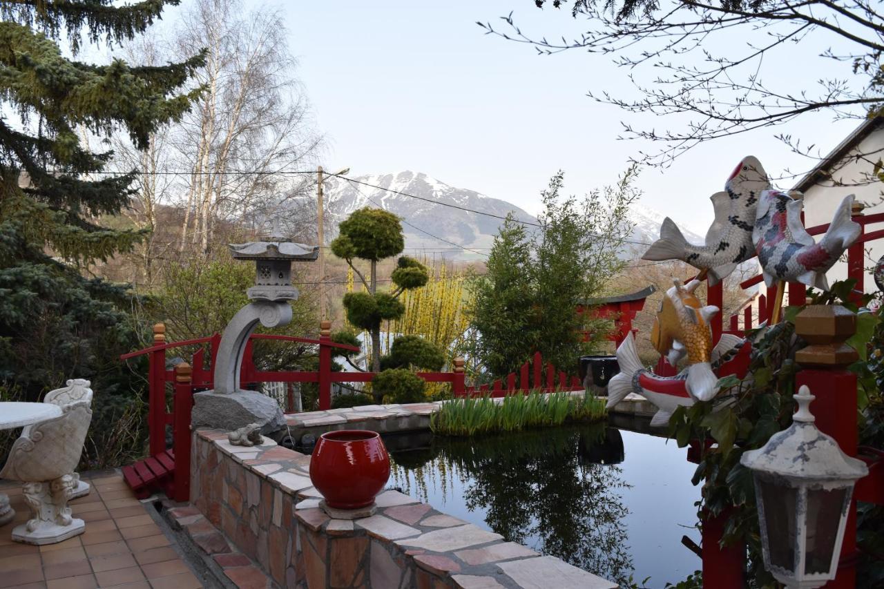 Au Printemps Japonais, Petit Train De La Mure, Parc Des Ecrins Casa de Férias