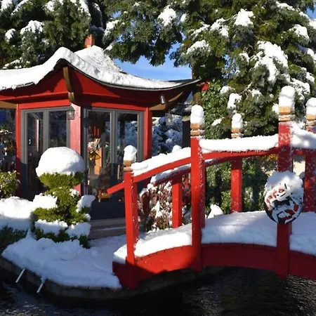 Gite Au Printemps Japonais, Petit Train De La Mure, Parc Des Ecrins Pierre-Chatel Exterior foto