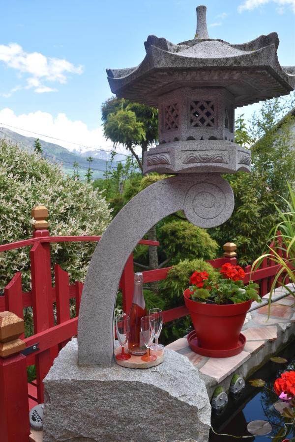 Au Printemps Japonais, Petit Train De La Mure, Parc Des Ecrins